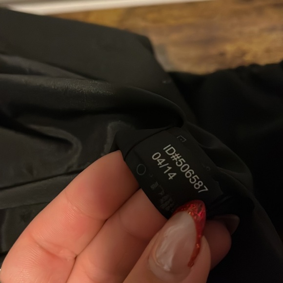 Express Stretch Curve Hugging Blazer - Picture 10 of 11